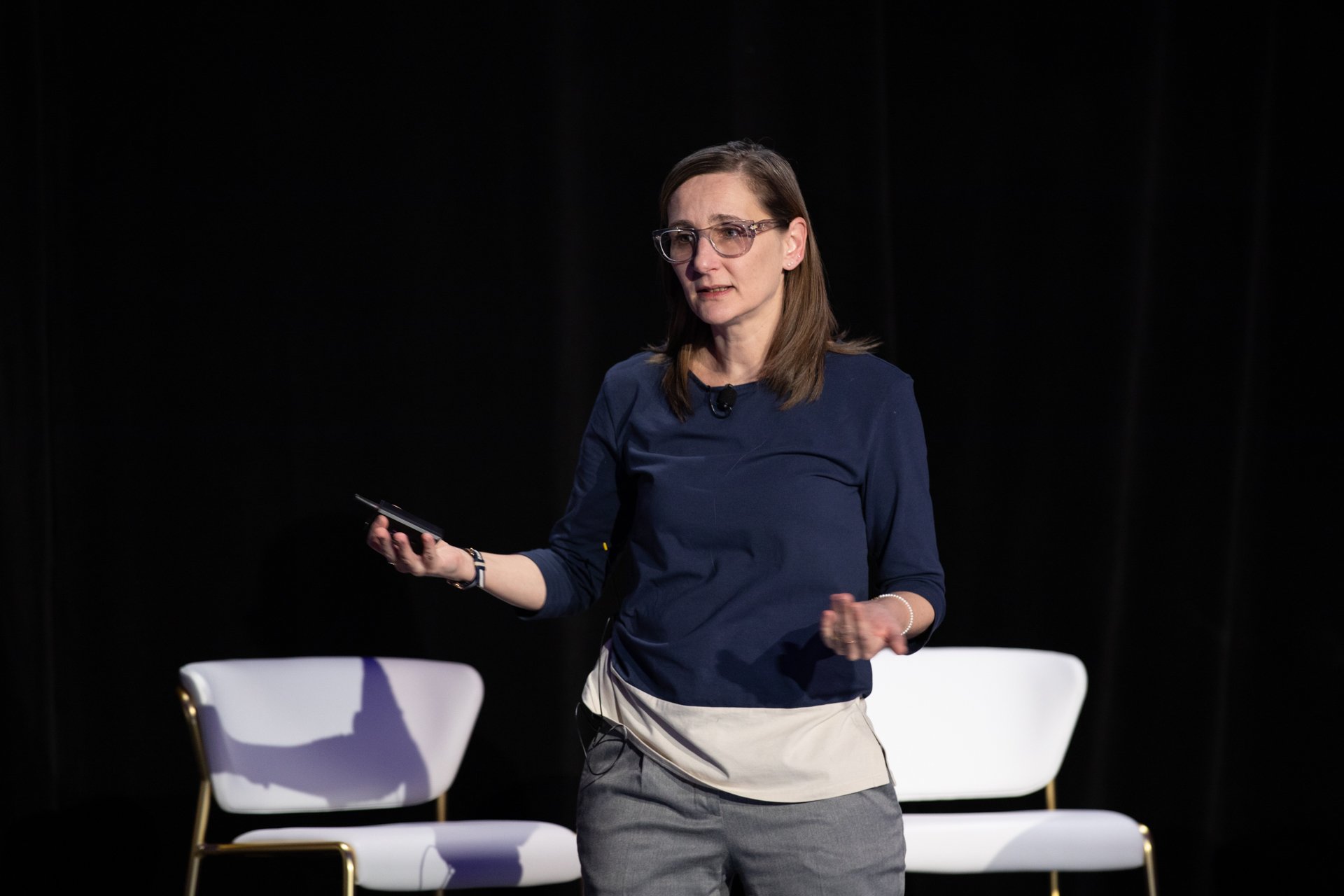 FAIRCON25 Videos - Laura Voicu