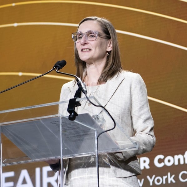 Laura Voicu - FAIRCON25